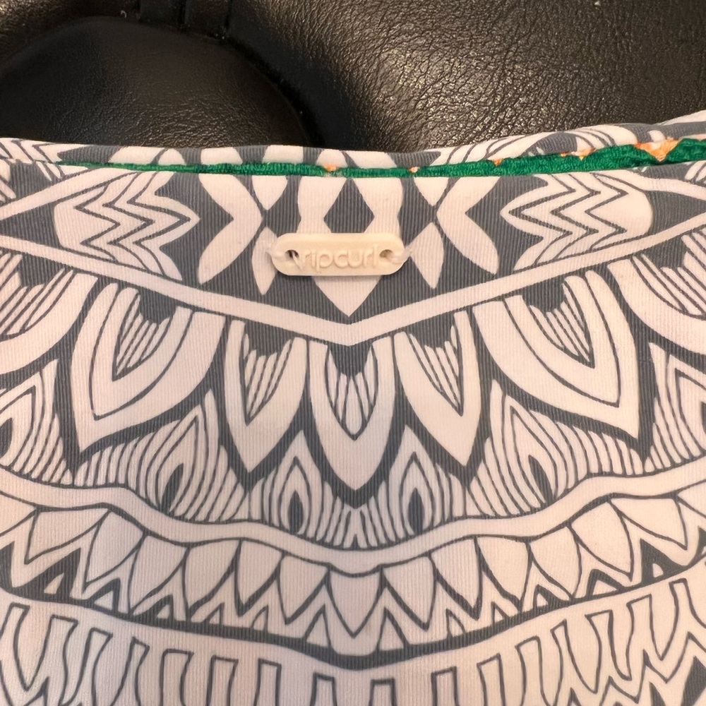 Rip Curl Reversible Bottom - image 5